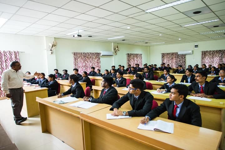Bhavans Royal Institute of Management campus in Thiruvankulam, Kerala, India — photo 2