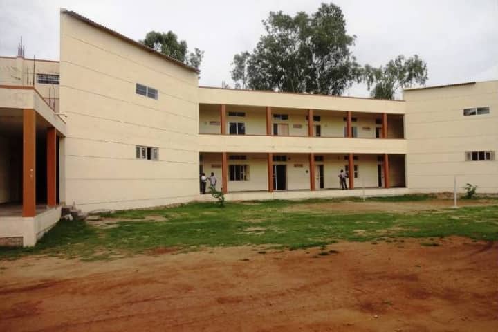 Government First Grade College for Women campus in Hunsur, Karnataka, India — photo 1