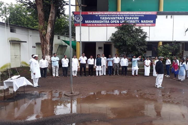 Late Chhaganlal Muljibhai Kadhi Kala Mahavidyalaya campus in Achalpur, Maharashtra, India — photo 1