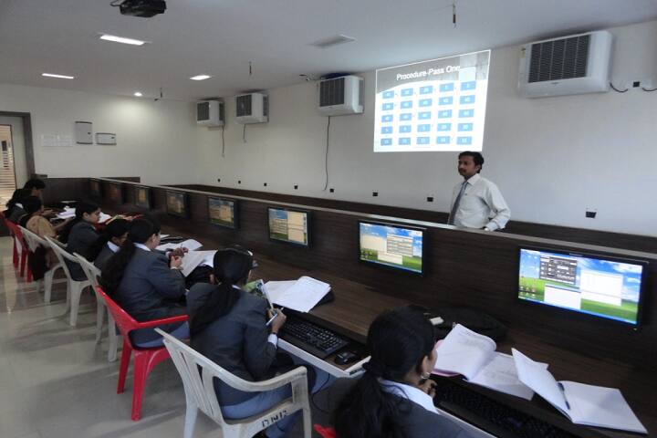 Smt Kumudbeen Darbar College of Commerce Science and Management Studies campus in Vijayapura, Karnataka, India — photo 5