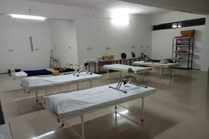 Late Bhaiyasaheb Ghorpade Institute of Physiotherapy campus in Satara, Maharashtra, India — photo 3