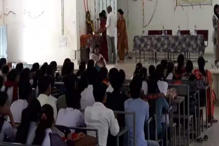 Swami Vivekanand Government College campus in Raisen, Madhya Pradesh, India — photo 3