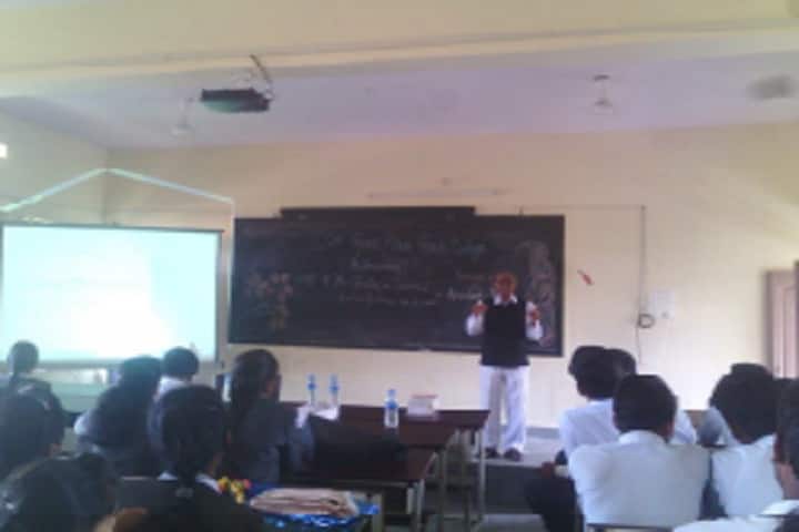 Smt Saraladevi Satheshchandra Agarwal Government First Grade College campus in Ballari, Karnataka, India — photo 4