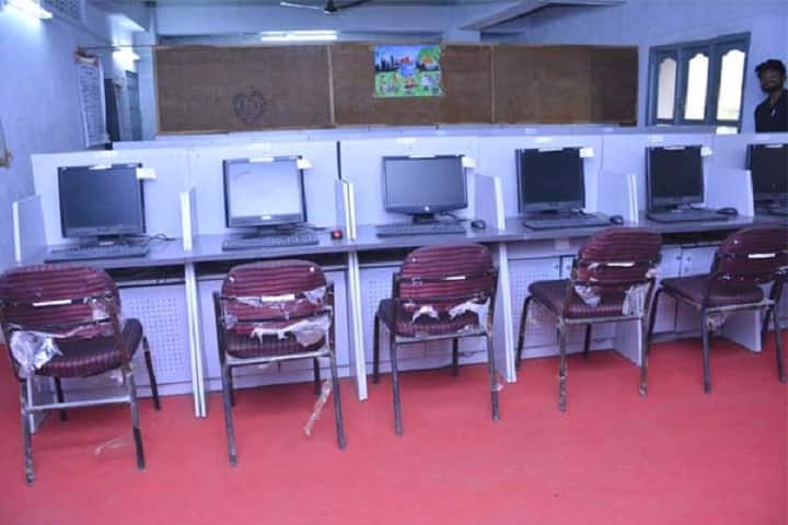 Mariya Addyapak Mahavidyalay College campus in Chandrapur, Maharashtra, India — photo 2