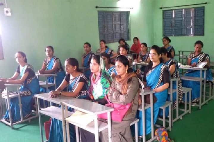 Mariya Addyapak Mahavidyalay College campus in Chandrapur, Maharashtra, India — photo 3