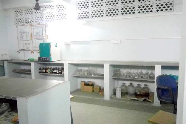 Mariya Addyapak Mahavidyalay College campus in Chandrapur, Maharashtra, India — photo 6