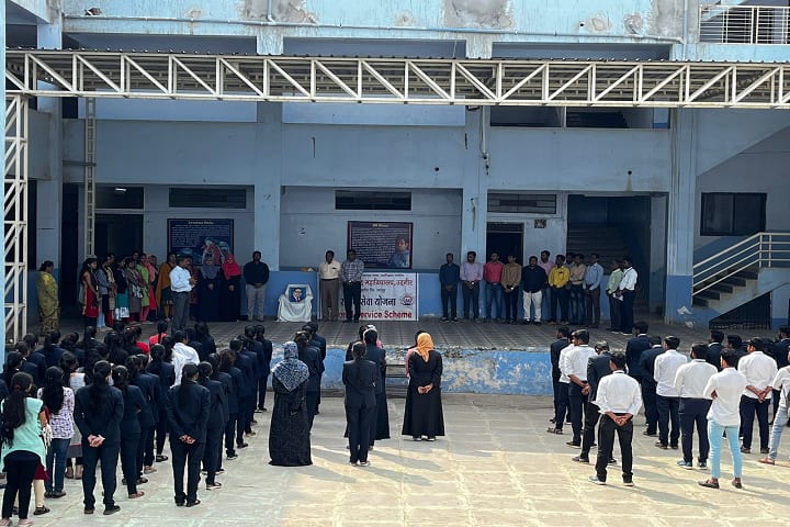 Swami Vivekanand Mahavidyalaya campus in Udgir, Maharashtra, India — photo 1