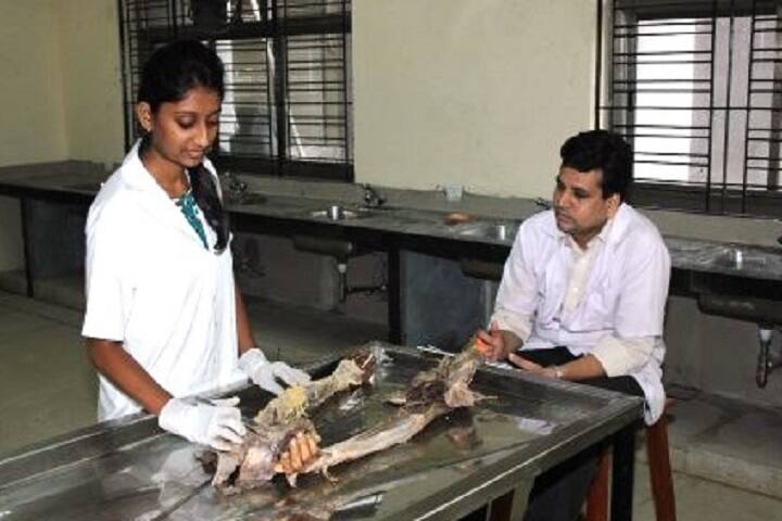 GMERS Medical College and Hospital campus in Ahmedabad, Gujarat, India — photo 6
