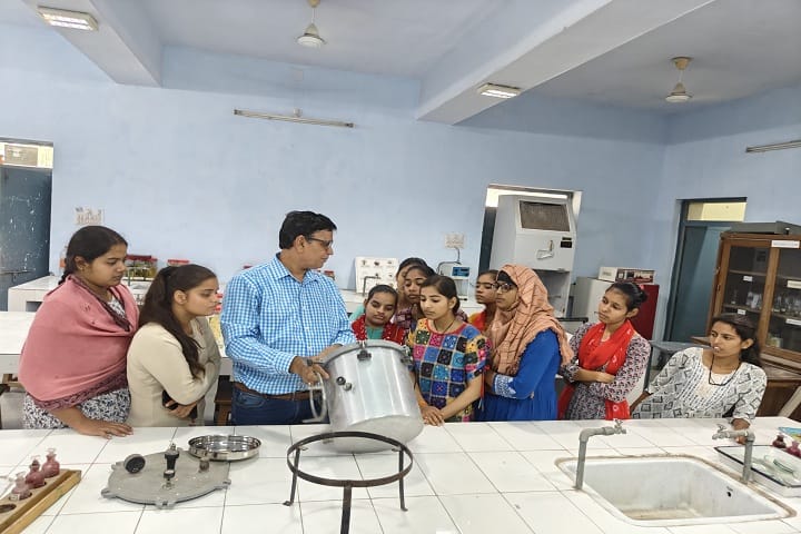 Government Girls College campus in Chittorgarh, Rajasthan, India — photo 3