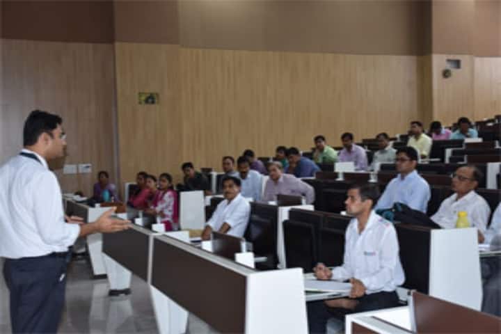 GMERS Medical College and Hospital campus in Himmatnagar, Gujarat, India — photo 2