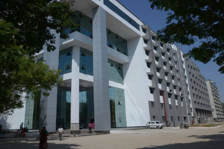GMERS Vadodara campus in Vadodara, Gujarat, India — photo 1