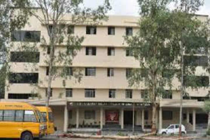 Smt Rajshree Mulak College of Engineering for Women campus in Nagpur, Maharashtra, India — photo 1
