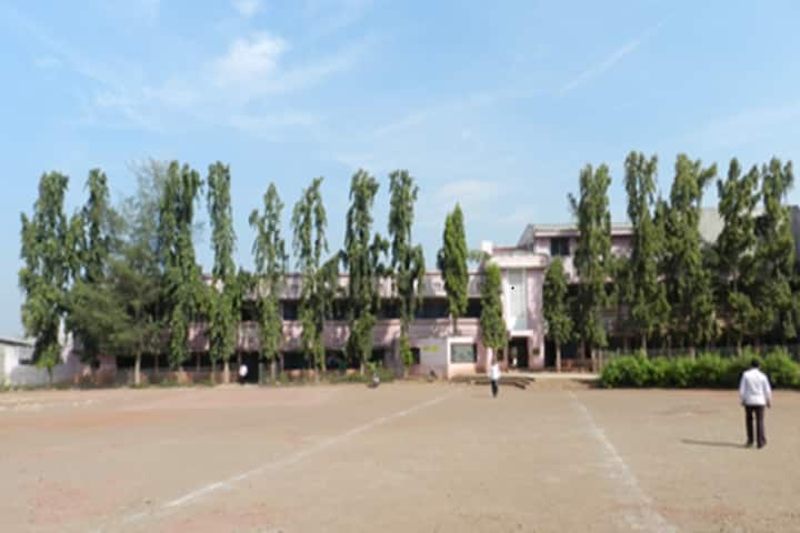 Warana Mahavidyalaya campus in Sangli, Maharashtra, India — photo 1