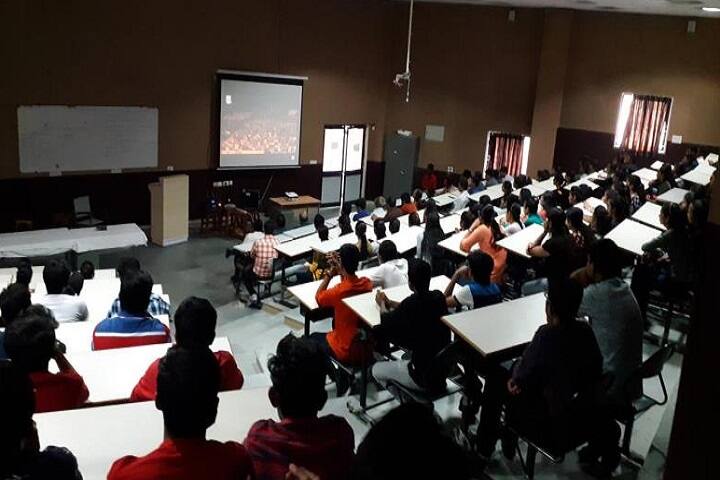 GMERS Medical College campus in Dharpur, Gujarat, India — photo 3