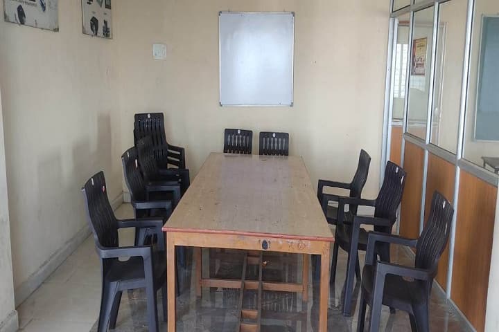 Vishwabharti Mahavidhyalaya campus in Nanded, Maharashtra, India — photo 5