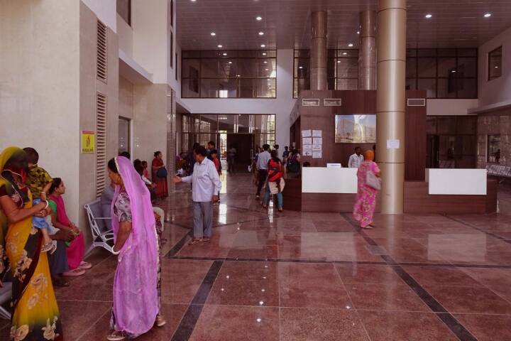 Dr MK Shah Medical College and Research Centre campus in Ahmedabad, Gujarat, India — photo 2