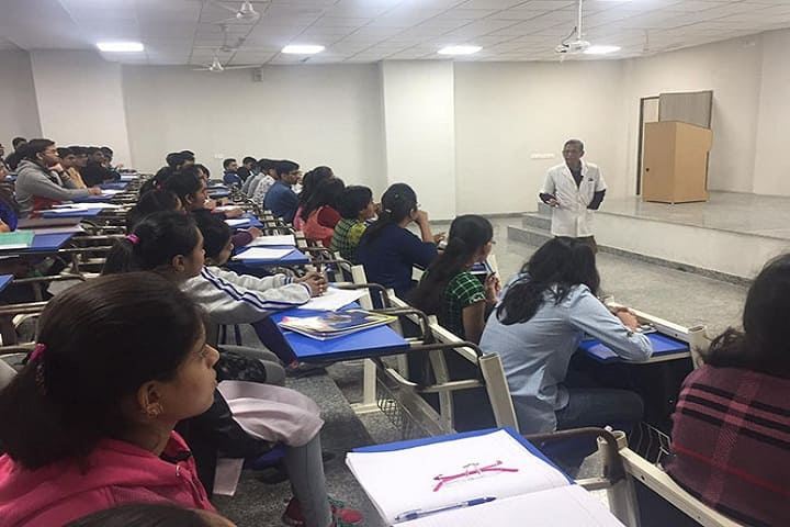Dr MK Shah Medical College and Research Centre campus in Ahmedabad, Gujarat, India — photo 5