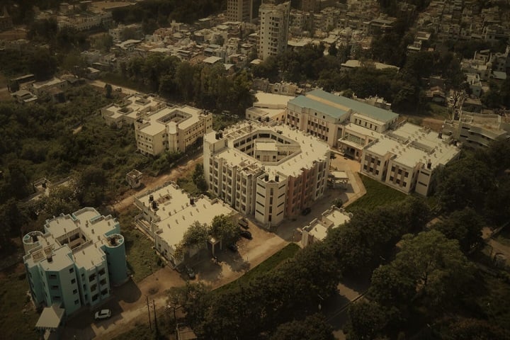 Dr Kiran C Patel Medical College and Research Institute campus in Bharuch, Gujarat, India — photo 2