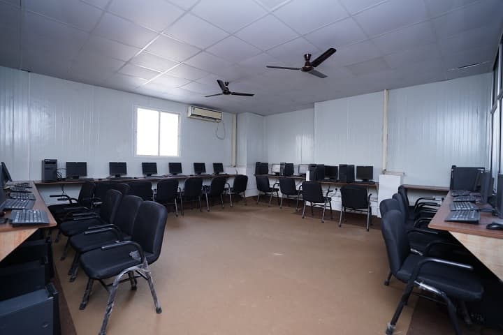 Dr Kiran C Patel Medical College and Research Institute campus in Bharuch, Gujarat, India — photo 6