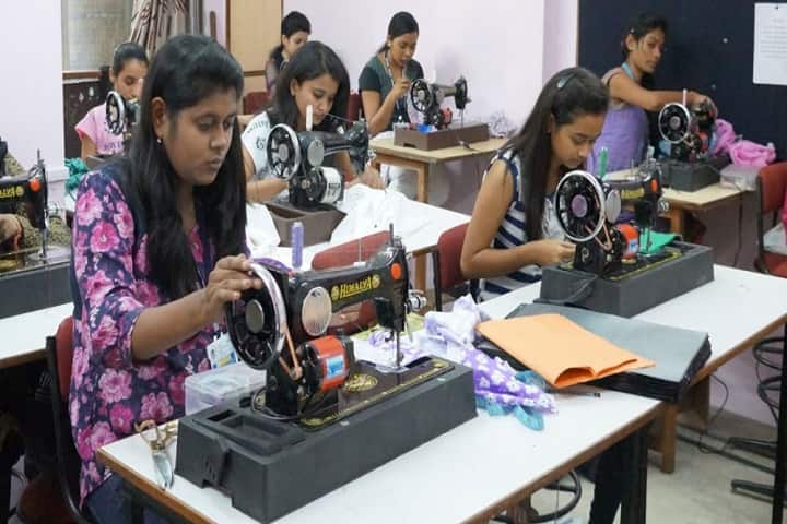 Institute of Innovative Designs and Technology campus in Nagpur, Maharashtra, India — photo 2