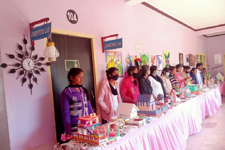 Kalyanika kendriya Shiksha Niketan College of Education campus in Amarkantak, Madhya Pradesh, India — photo 5