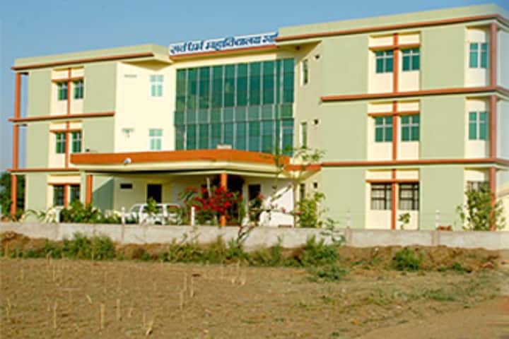 Sarwa Dharma Mahavidhyalaya campus in Gwalior, Madhya Pradesh, India — photo 1