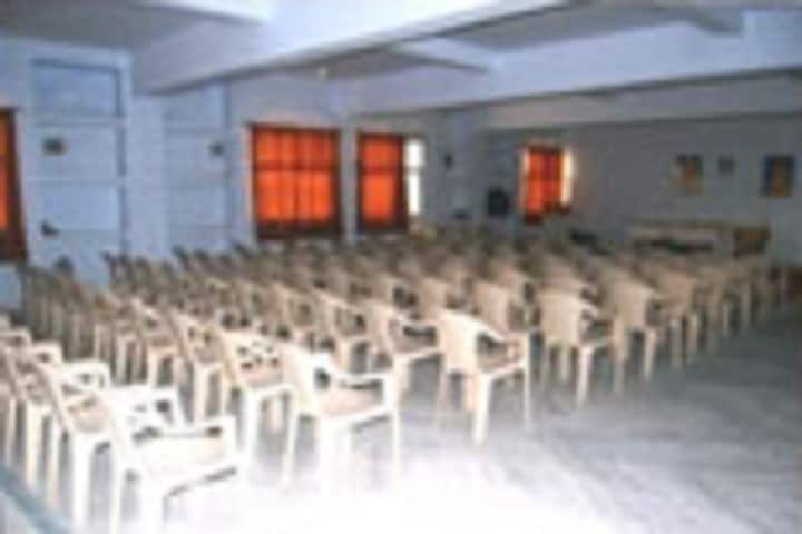 Sarwa Dharma Mahavidhyalaya campus in Gwalior, Madhya Pradesh, India — photo 6