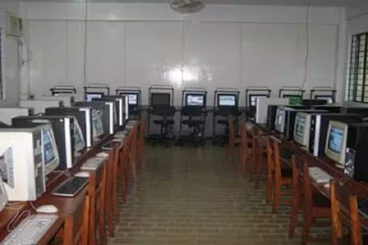SVVP VMC Degree and PG College campus in Visakhapatnam, Andhra Pradesh, India — photo 2