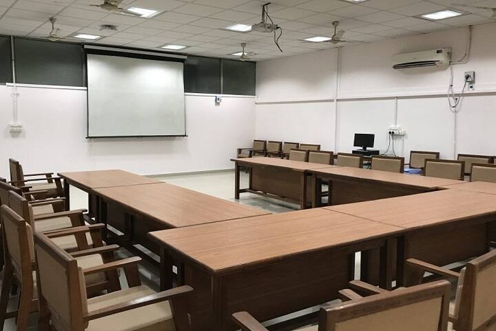 Narendra Modi Medical College campus in Ahmedabad, Gujarat, India — photo 4