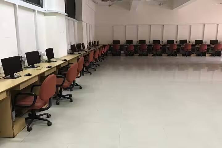 Narendra Modi Medical College campus in Ahmedabad, Gujarat, India — photo 5