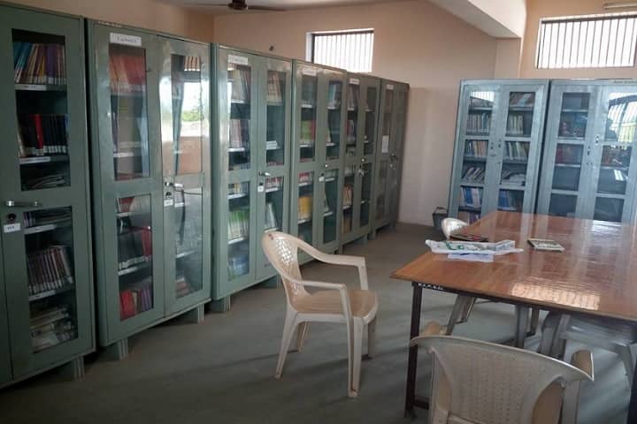Smt SK Shah College of Education campus in Kapadvanj, Gujarat, India — photo 3