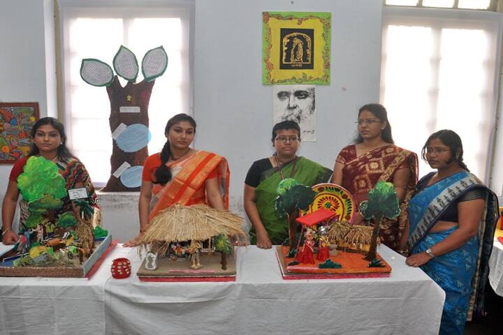 Gokhale Memorial Girls' College campus in Kolkata, West Bengal, India — photo 5