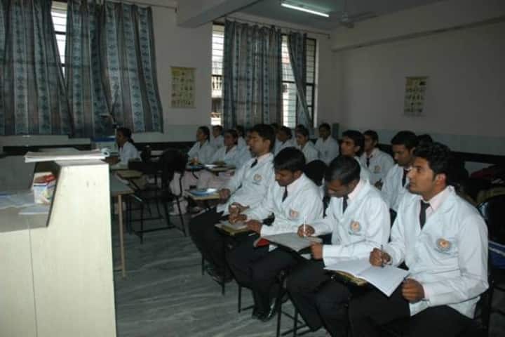 Panna Dhai Maa Subharti Nursing College campus in Meerut, Uttar Pradesh, India — photo 2