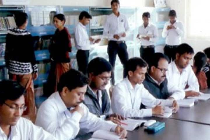 Sardar Gyan Singh Memorial College campus in Gwalior, Madhya Pradesh, India — photo 3