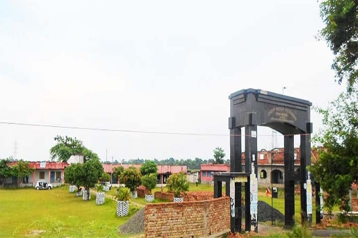 Bharti Mandan College campus in Rahika, Bihar, India — photo 2