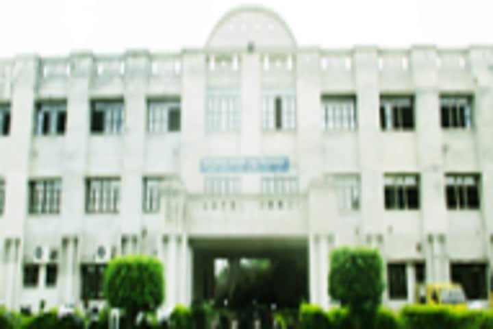 Ram Aadhar Gramin Mahavidyalaya campus in Ambedkar Nagar, Uttar Pradesh, India — photo 1