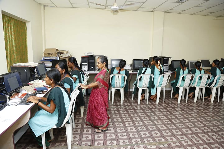 Bishop Azariah Degree College for Girls campus in Vijayawada, Andhra Pradesh, India — photo 3
