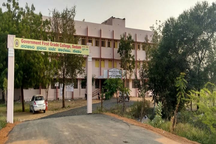 Government First Grade College, Sedam campus in Sedam, Karnataka, India