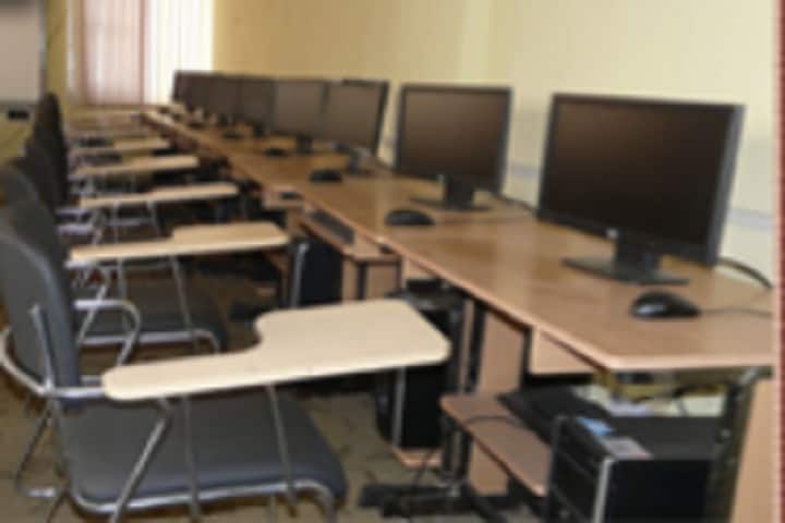 Sheikh ul Alam Memorial Degree College campus in Budgam, Jammu and Kashmir, India — photo 4