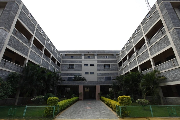 PPG College of Physiotherapy campus in Coimbatore, Tamil Nadu, India — photo 1