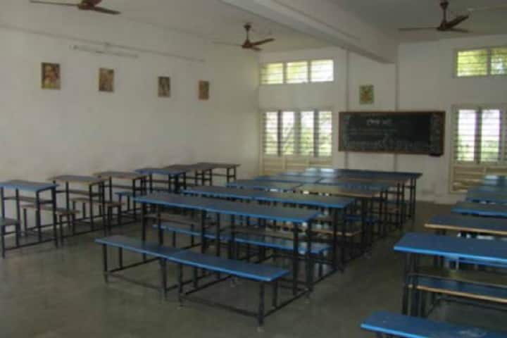 Amity B Ed College campus in Bharuch, Gujarat, India — photo 3
