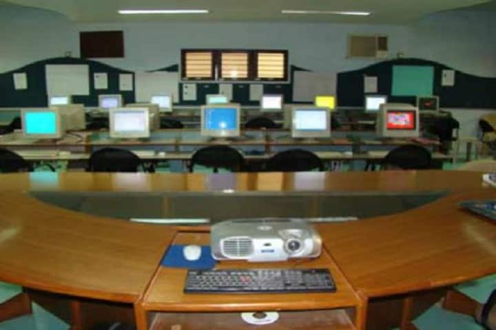 Amity B Ed College campus in Bharuch, Gujarat, India — photo 4