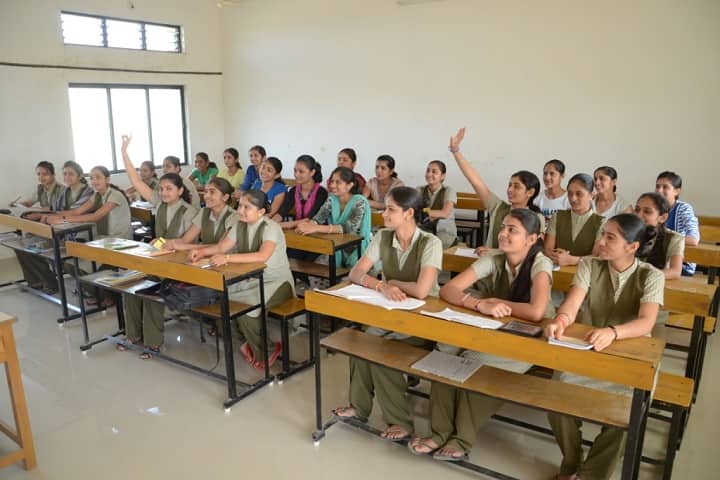 Smt JN Bhatu College of Education campus in Junagadh, Gujarat, India — photo 2