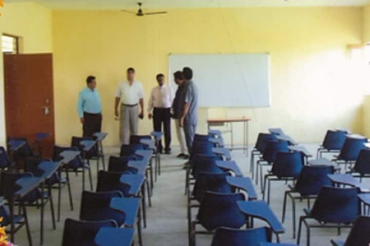Shanti Niketan Institute of Technology campus in Bijnor, Uttar Pradesh, India — photo 2