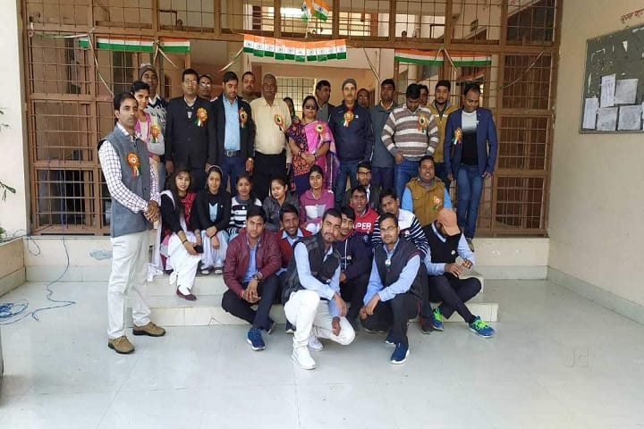 Mangla Devi Smarak Degree College campus in Allahabad, Uttar Pradesh, India — photo 3