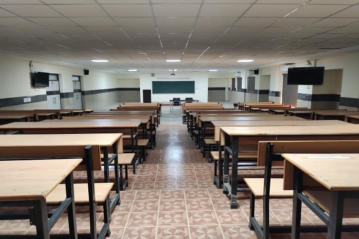 Shri Balaji Institute of Medical Science campus in Raipur, Chhattisgarh, India — photo 3