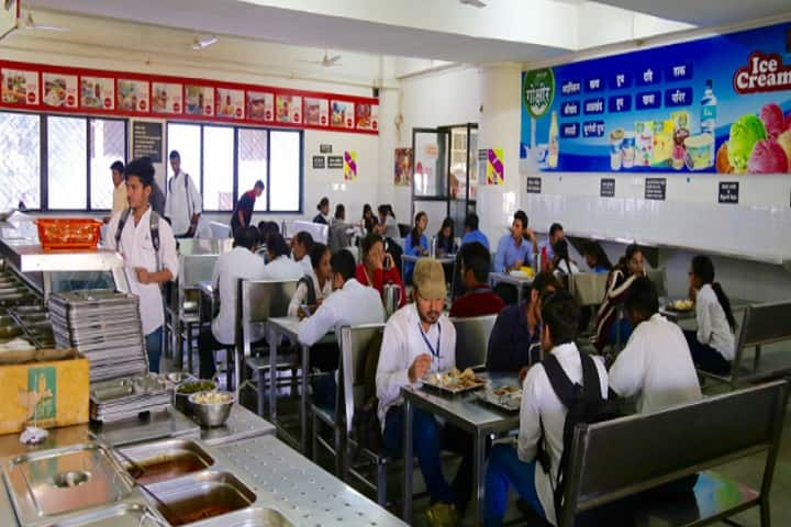 MGM College of Fine Art campus in Aurangabad, Maharashtra, India — photo 2