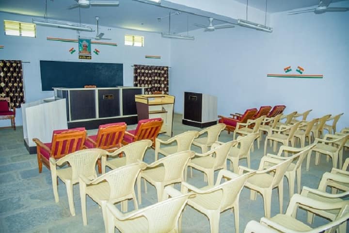 Motilal Nehru Law College campus in Khandwa, Madhya Pradesh, India — photo 6