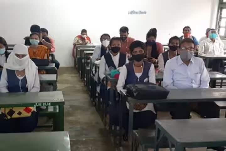 Government Indira Gandhi Home Science Girls College campus in Shahdol, Madhya Pradesh, India — photo 3