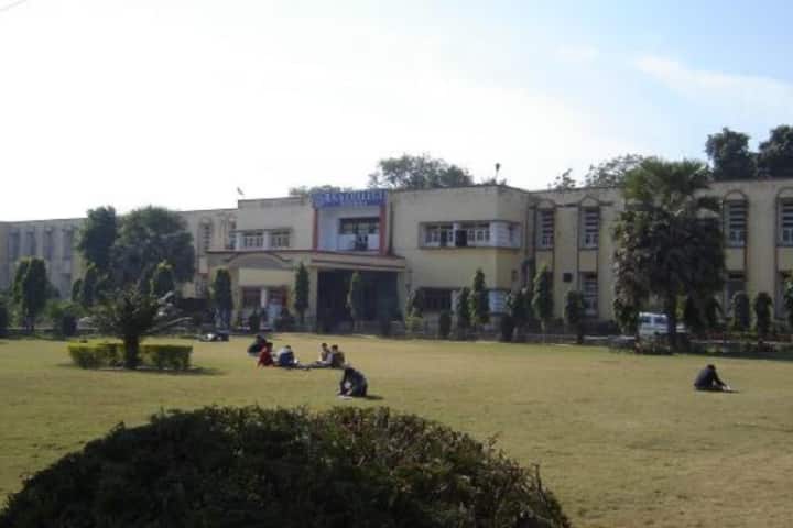 BSA College Mathura campus in Mathura, Uttar Pradesh, India — photo 1